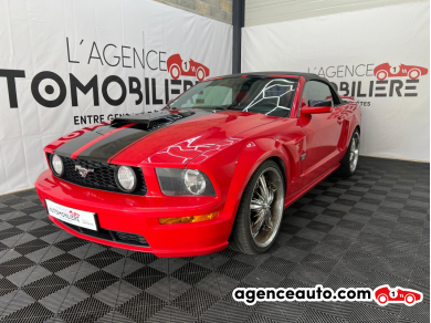 Ford Mustang Convertible — 3