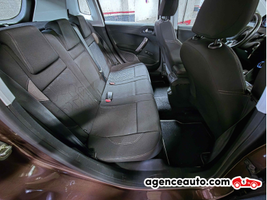 Peugeot 2008 — 12