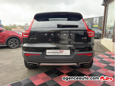 Volvo XC40 — 4