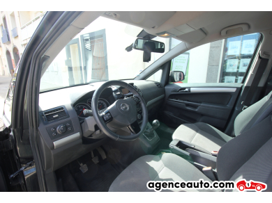 Opel Zafira — 10