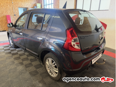 Dacia Sandero — 3
