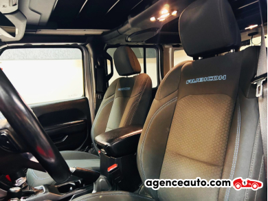 Jeep Wrangler Unlimited — 11