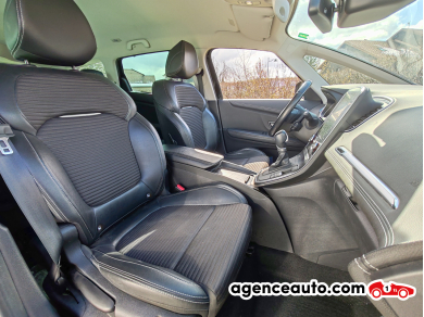 Renault Grand Scenic — 22
