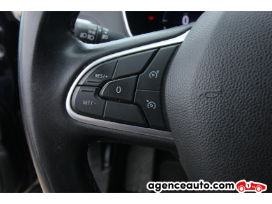 Renault Megane Estate — 12