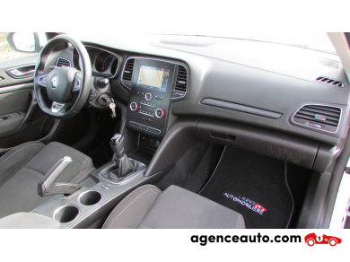Renault Megane — 9