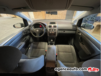 Volkswagen Touran — 17