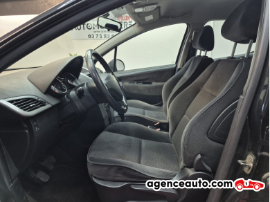 Peugeot 207 — 11