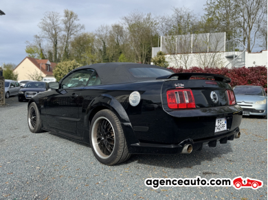 Ford Mustang Convertible — 22