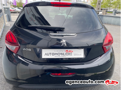 Peugeot 208 — 3