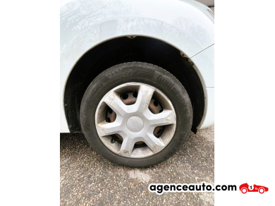 Dacia Logan — 25