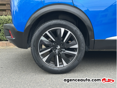 Peugeot 2008 — 11