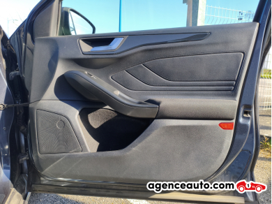 Ford Focus SW — 17