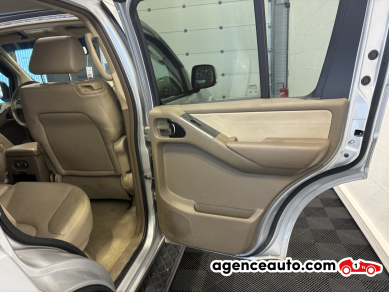Nissan Pathfinder — 16