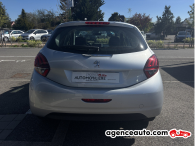 Peugeot 208 — 6