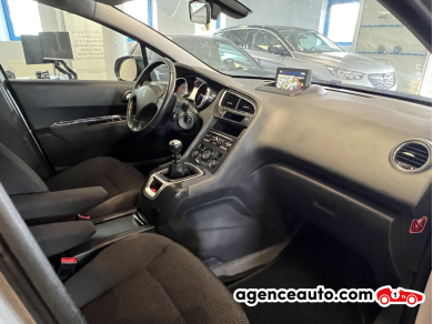 Peugeot 5008 — 12