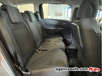 Peugeot 5008 — 13
