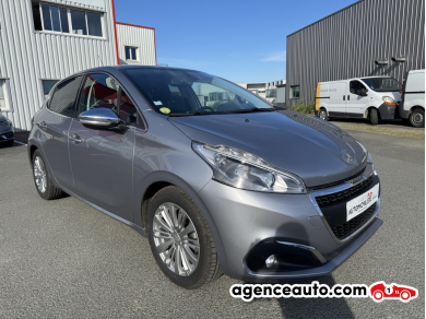 Peugeot 208 — 3