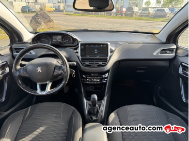 Peugeot 208 — 11