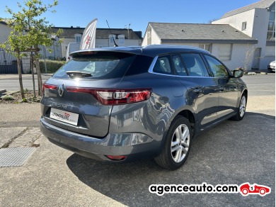 Renault Megane — 5