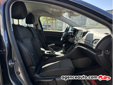Renault Megane — 12