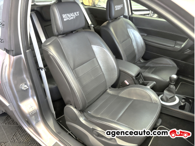 Renault Megane — 13