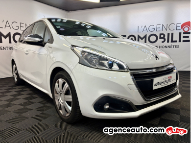 Peugeot 208 — 3