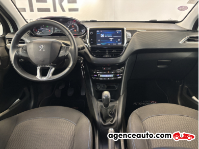 Peugeot 208 — 10