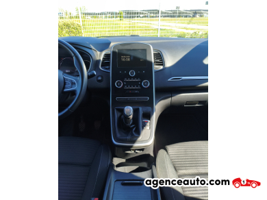 Renault Grand Scenic — 28
