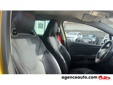 Renault Clio — 13