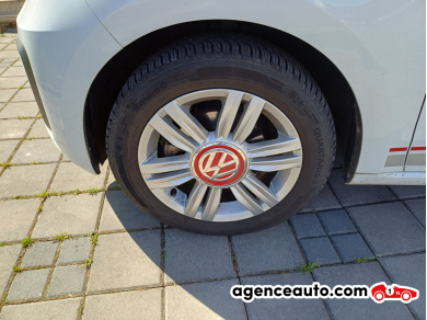 Volkswagen Volkswagen Up! — 23