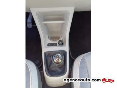 Volkswagen Volkswagen Up! — 14