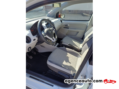Volkswagen Volkswagen Up! — 27