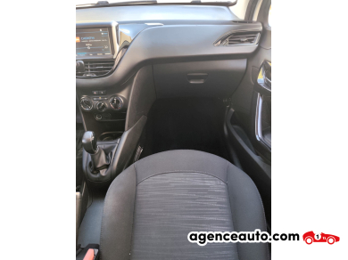 Peugeot 208 Affaire — 16