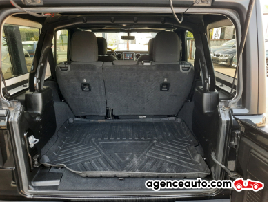 Jeep Wrangler Unlimited — 16