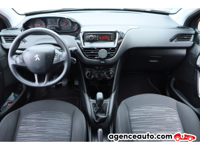 Peugeot 208 — 11