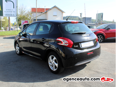 Peugeot 208 — 5