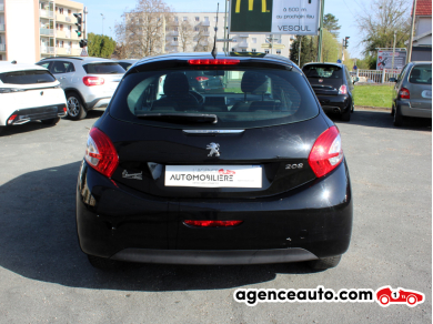 Peugeot 208 — 6