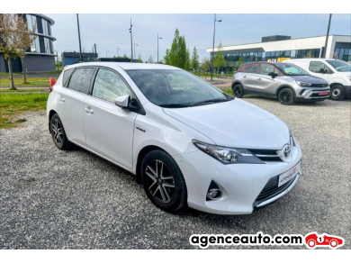 Toyota Auris — 7