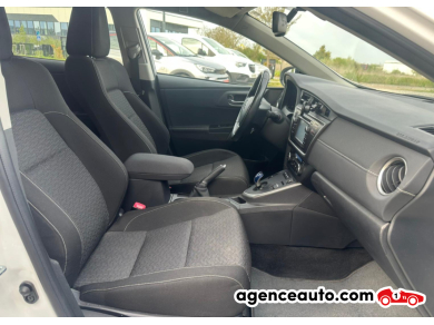 Toyota Auris — 21