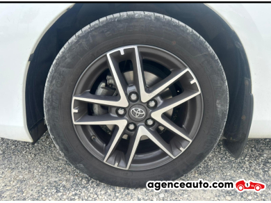 Toyota Auris — 26