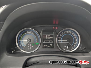 Toyota Auris — 10