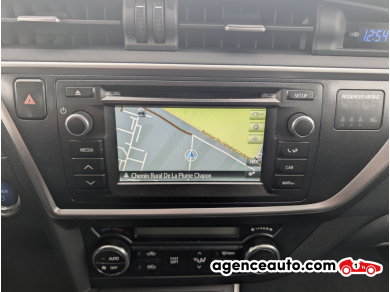 Toyota Auris — 15