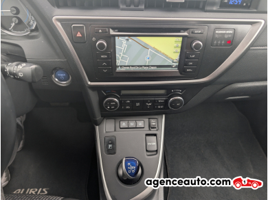 Toyota Auris — 14