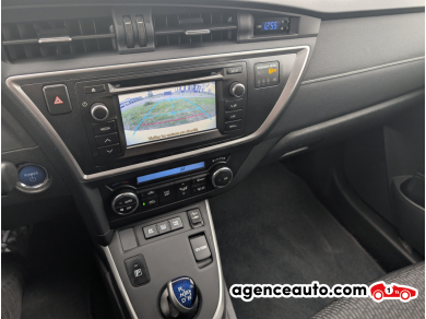 Toyota Auris — 18
