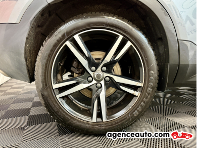 Volvo XC40 — 24