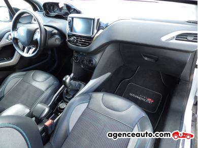 Peugeot 2008 — 17