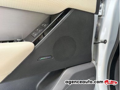 Land Rover Range Rover Velar — 32
