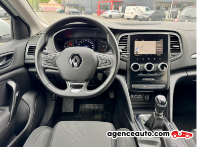 Renault Megane — 12