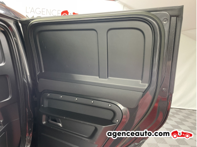 Land Rover Defender — 37