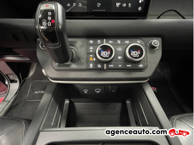 Land Rover Defender — 34